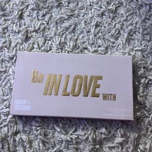 Eyeshadow pallet brand new